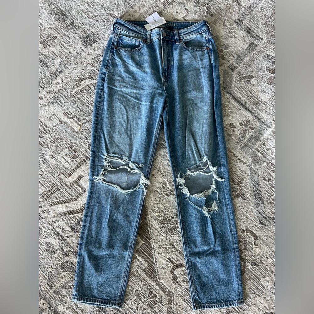 NWT American Eagle Jeans with Knee Rips